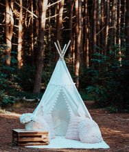 Load image into Gallery viewer, White Pompom Teepee Package