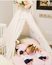 Load image into Gallery viewer, White Pompom Teepee Package